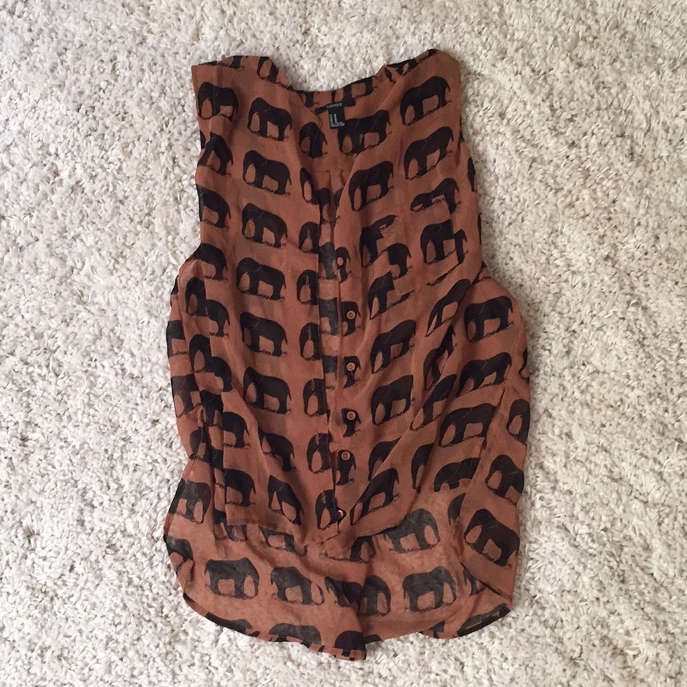 Sleeveless blouse